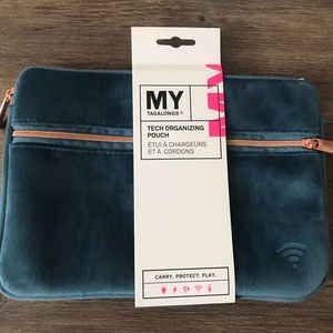 Tech Organizing Pouch